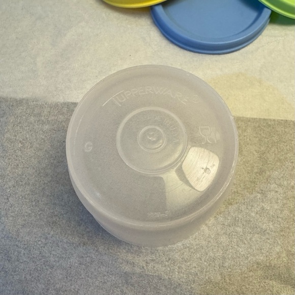 TUPPERWARE SNACK CUPS - Picture 8 of 11